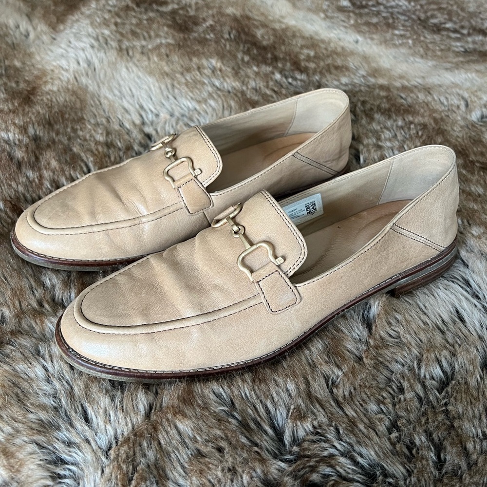 Sperry Loafers, beige/cream leather. Womens size 12